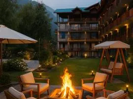 Himalayan Fort Resort, Manali - !! Riverside Property !! Big Garden with Campfire !! Guest Preferred !! Scenic River & Mountain View !! Big Parking !! Luxury Balcony Rooms !! Playing Zone !! Property of the Year