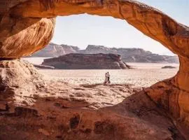 Bedouin Luxe Camp & Tour