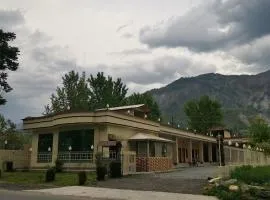 Breeze Inn Hotel & Restaurant