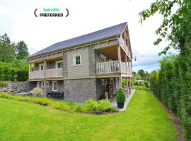 Luxury Ardennes chalet spa, Hotel in Septon