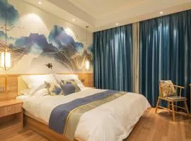 Guohuai Fangxi Quadrangle Courtyard Hotel