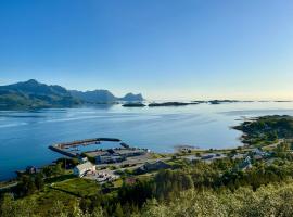 Yttersia Base，位于Senja的酒店