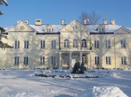 Hotel Sobienie Królewskie, hotell sihtkohas Sobienie Szlacheckie