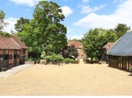 The Thatched Barn, Hotel in Thame