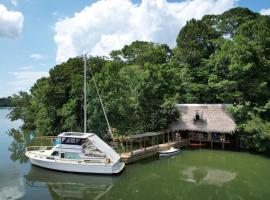 Buena Vista Bay Resort, hotel in Lívingston