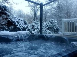 The Treehouse Northumberland, hotel v destinaci Swarland