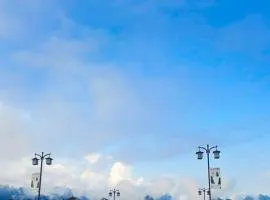 归源臻品酒店-Approximately 3 kilometers from the East Gate of Zhangjiajie National Forest Park - Free one-way pick-up or drop-off service for over 3 nights - English speaking customer service