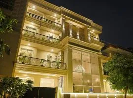 Millora Cyber Suites, DLF Phase 3