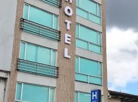 Hotel CGH Travel INN Airport
