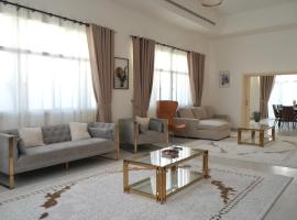 Oasis Villa Stay by Lunar, hotel em Abu Dhabi