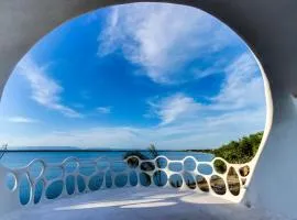 Shark Studio Retreat at Swan Villas - Gold Standard Certified