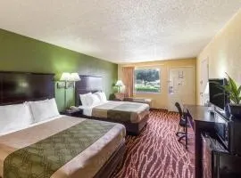 Econo Lodge Inn & Suites San Antonio near Frost Bank Center
