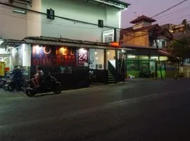 OYO 93134 Hotel Radom Near Kinderfield School