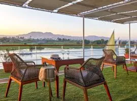 Mövenpick Royal Lily Nile Cruise, Every Monday Four Nights From Luxor, Every Friday Three Nights From Aswan - Including Excursions & Sightseeing