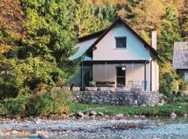 Riverside Guesthouse, hotell sihtkohas Ig