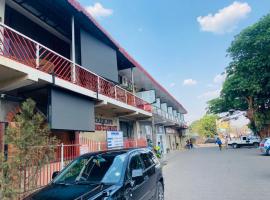 Starscape Lodge, hotel in Ndola