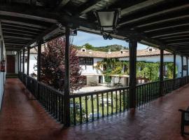 Hotel Resort Cueva del Fraile, hotel in Cuenca