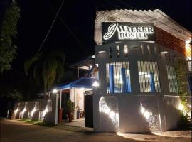 J Walker Hostel, hotel Weligamában