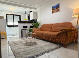 Ain Zaghouen Tunis proche Aeroport - luxueux style parisien, ξενοδοχείο στην Τύνιδα