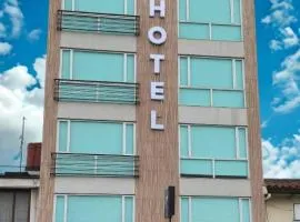 Hotel CGH Travel INN Airport