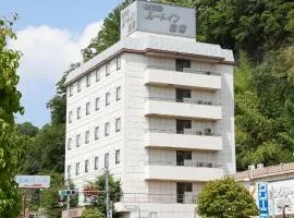ホテルララプラス