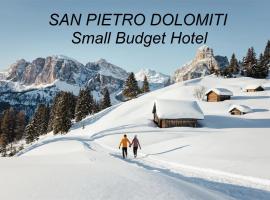 SAN PIETRO DOLOMITI Small Budget Hotel, hotel v destinaci Ortisei