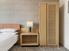 Sheraton Charlotte Hotel, hotel in Charlotte