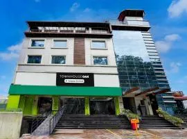 Super Townhouse Oak ONGC Crossway Formerly Hotel Gold Stone Comfort