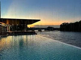 Grand Resort & Residences