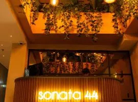 Sonata 44 Hotel Laureles