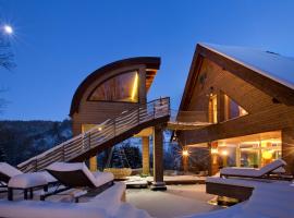 LA CHENEAUDIÈRE - Hôtel Spa - Relais & Châteaux - Restaurant étoilé, hotel v destinaci Colroy-la-Roche