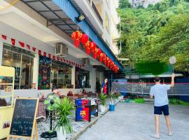 CATBA PANDORA Hotel & Travel, hotel in Cat Ba