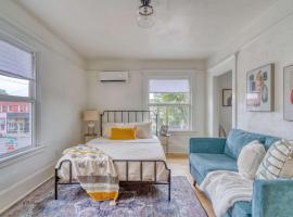 Stay Portland - The Bohemian Bungalow on Broadway - 94 WalkScore, hotell sihtkohas Portland