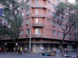 Estoril Hotel, hotel in Belo Horizonte