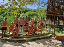 Mapu、ピパのホテル