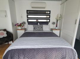 The Cube, hotel v destinaci Martinborough