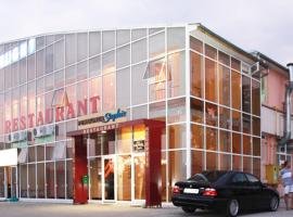 Pension Saphir、ビストリツァのホテル