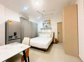 Golden Crystal Hotel