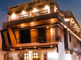 N&B Hotel, hotel em Sampong