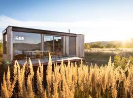 Glamping Jezeroooo Lipence, ξενοδοχείο στην Πράγα