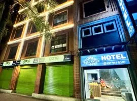 Hotel Plaza Mayor 44