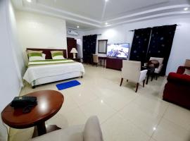 HOTEL AMBASSADORS ANNEXE, ξενοδοχείο στο Λομέ