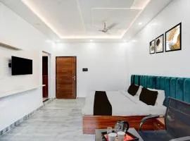 Hotel O Hanuman Gadi Formerly Alankar Lawn