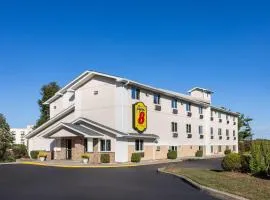 Super 8 by Wyndham Latham - Albany Airport