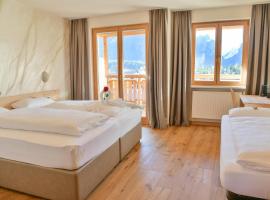 Hotel Savoia, hotel em Dobbiaco