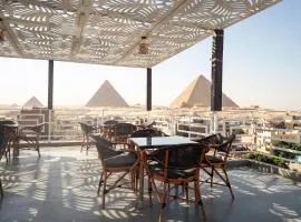 Pyraking Pyramids View Hotel