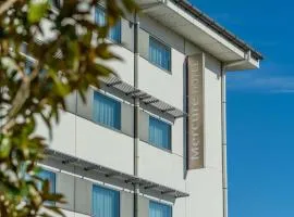 纽卡斯尔机场美居酒店