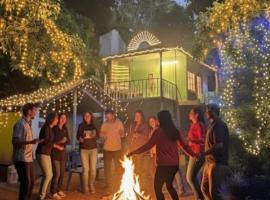 Green porticos villa munnar #MUNNAR, hotel in Anachal