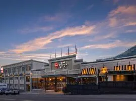 Best Western Plus Baker Street Inn