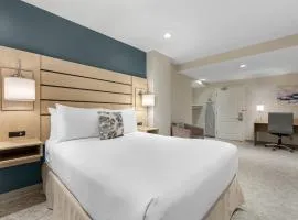 Best Western Plus Baker Street Inn